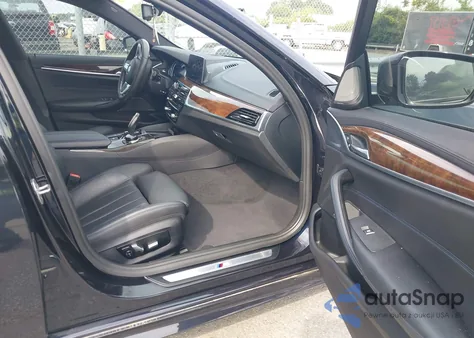 2017 BMW 540I xDrive z USA, uszkodzony, nr VIN WBAJE7C31HG888665